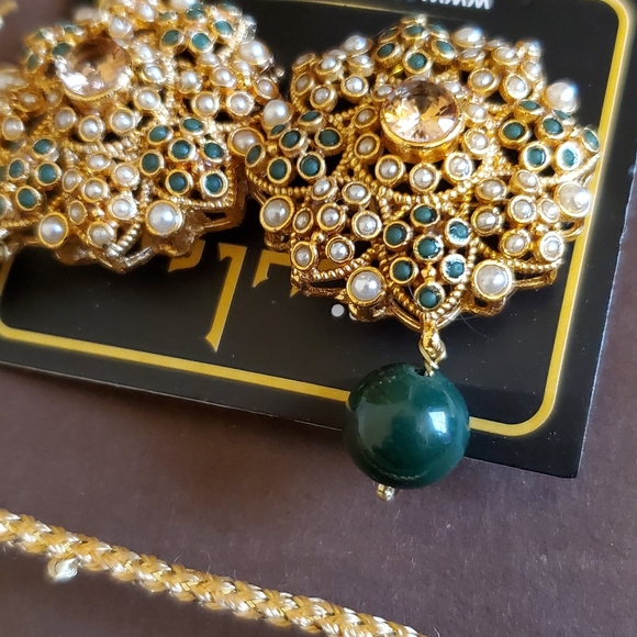 Pakistani green crystal choker set - Picture 4 of 5